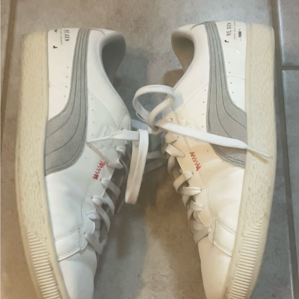 Puma White and Gray Sneakers - Picture 6 of 10